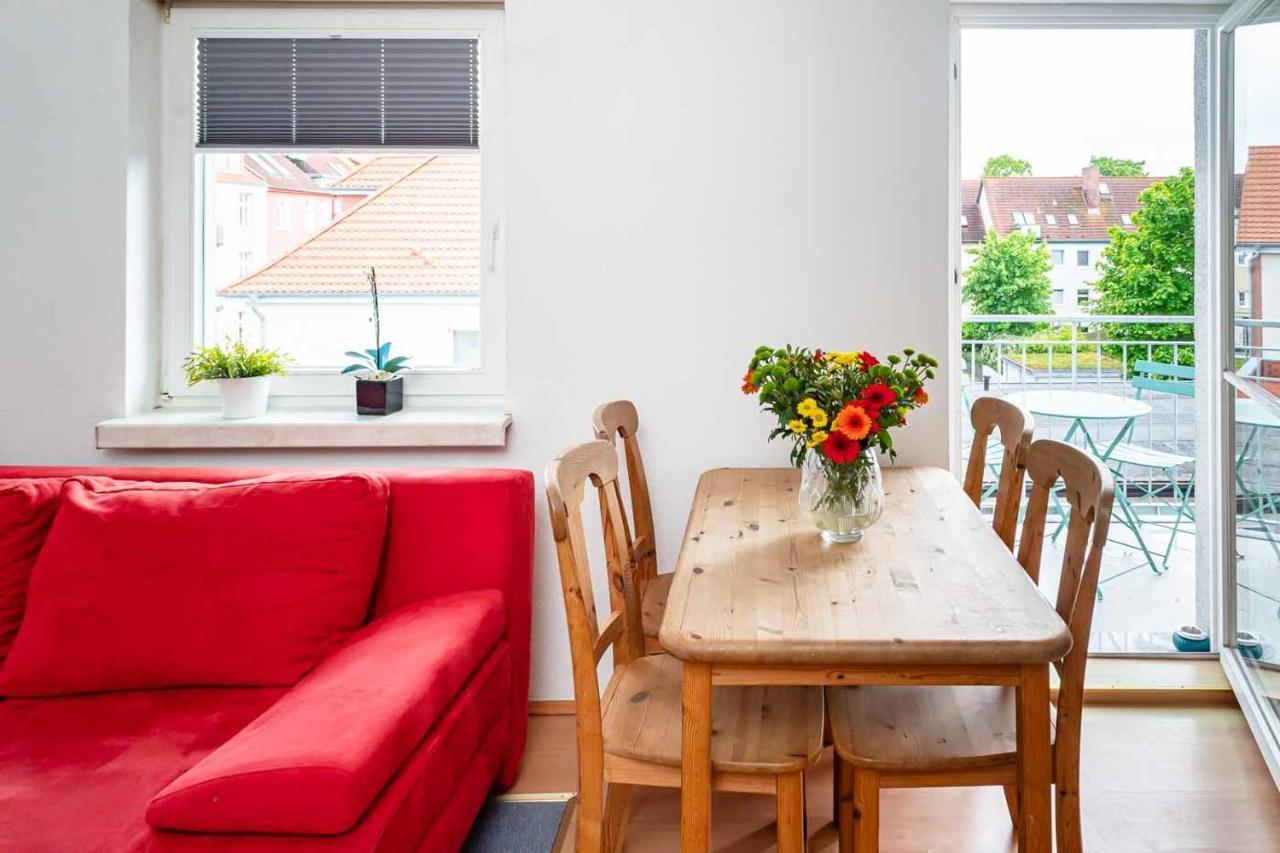 Apartmenthaus Chrischanshof ロストック エクステリア 写真