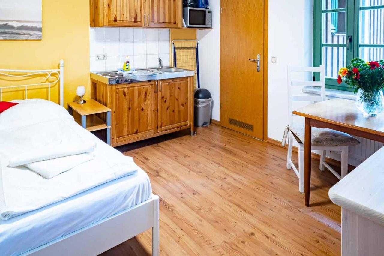 Apartmenthaus Chrischanshof ロストック エクステリア 写真