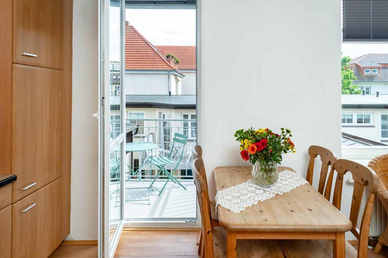Apartmenthaus Chrischanshof ロストック エクステリア 写真